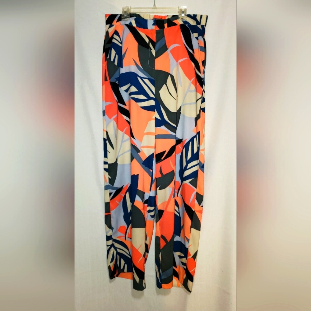 Vince Camuto Wide Leg Pants in Coral, Navy & Cream Abstract Leaf Print